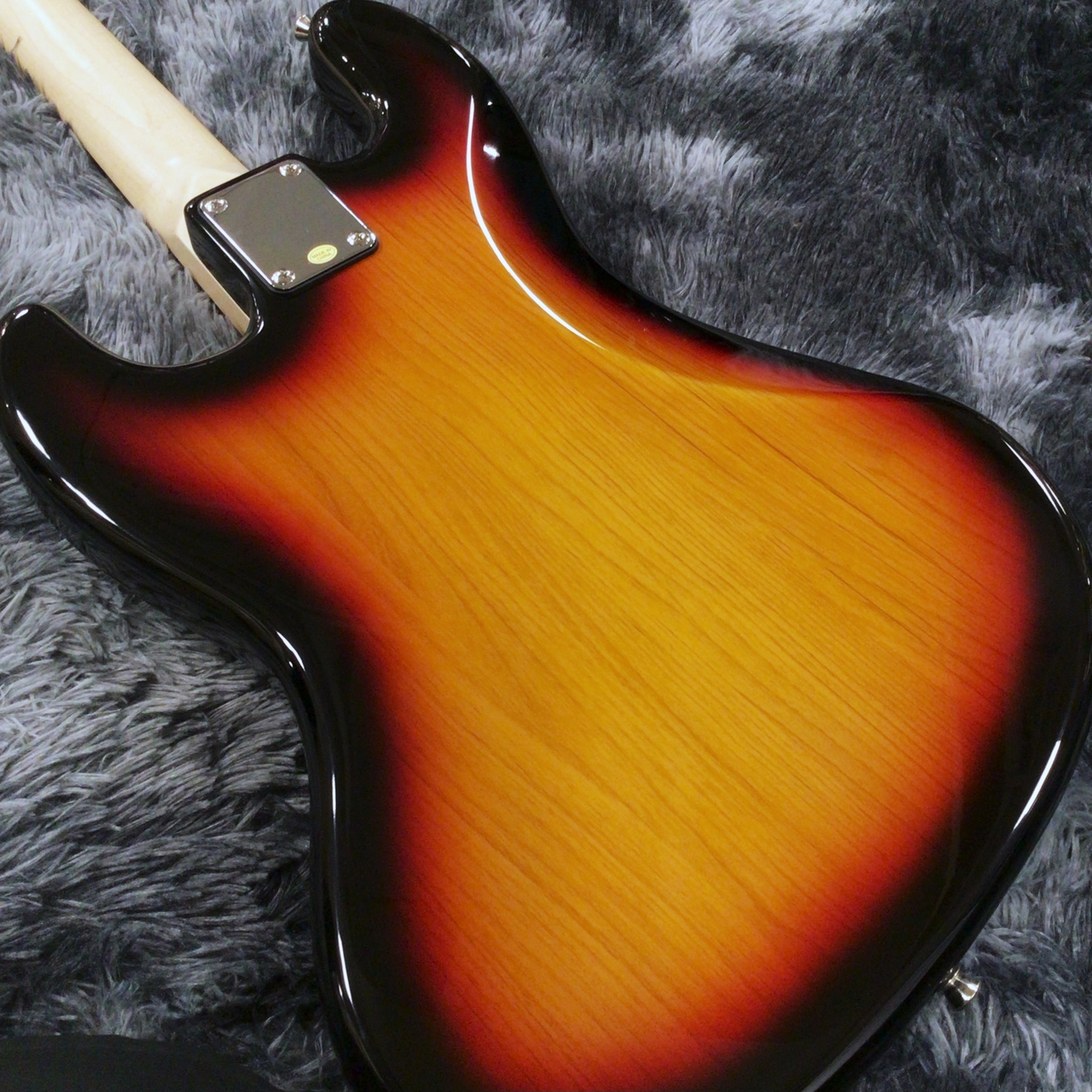 Bacchus BJB-1R-FL 3TS (3-Tone Sunburst) -Univers Series-【特価