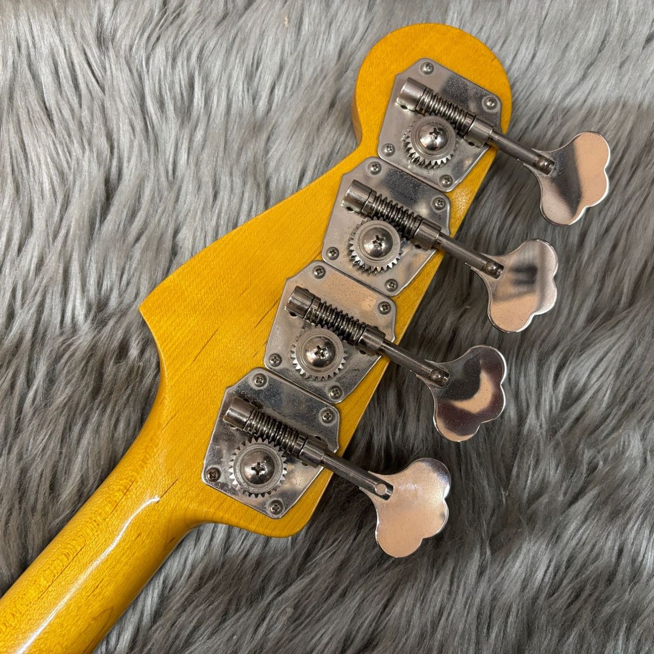 K.Nyui Custom Guitars KNJB（中古/送料無料）【楽器検索