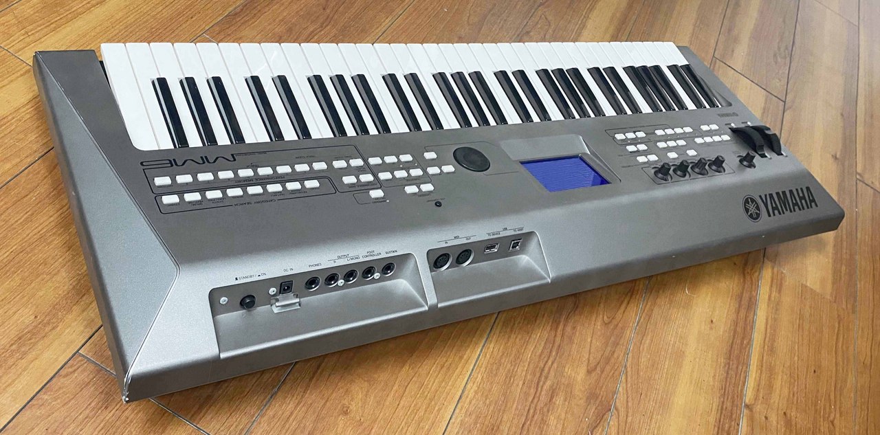 YAMAHA MM6 シンセサイザー バンド用キーボードにもおすすめ！【YAMAHA】MODX6+