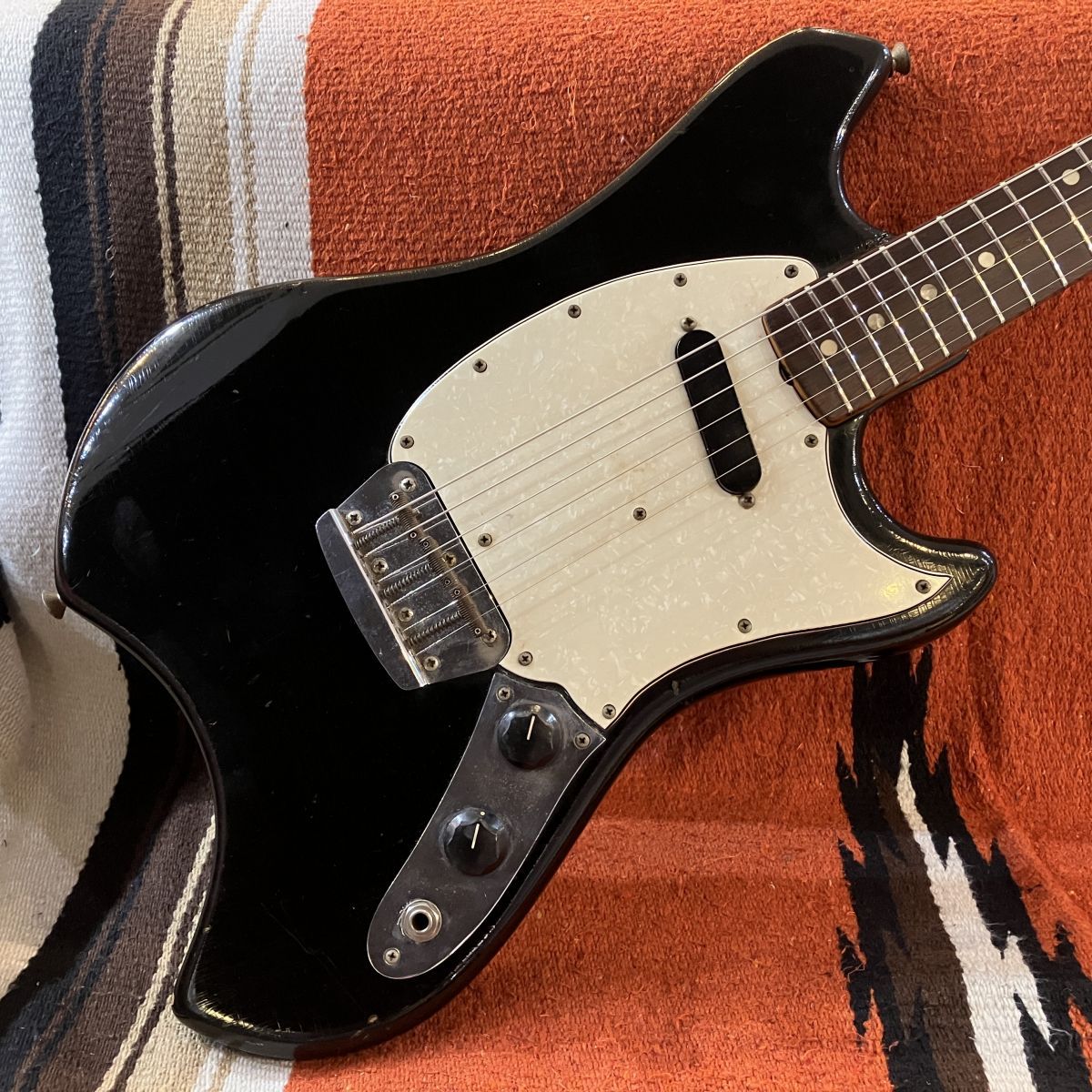 Fender 1969年製 Swinger Black【御茶ノ水本店 FINEST GUITARS 