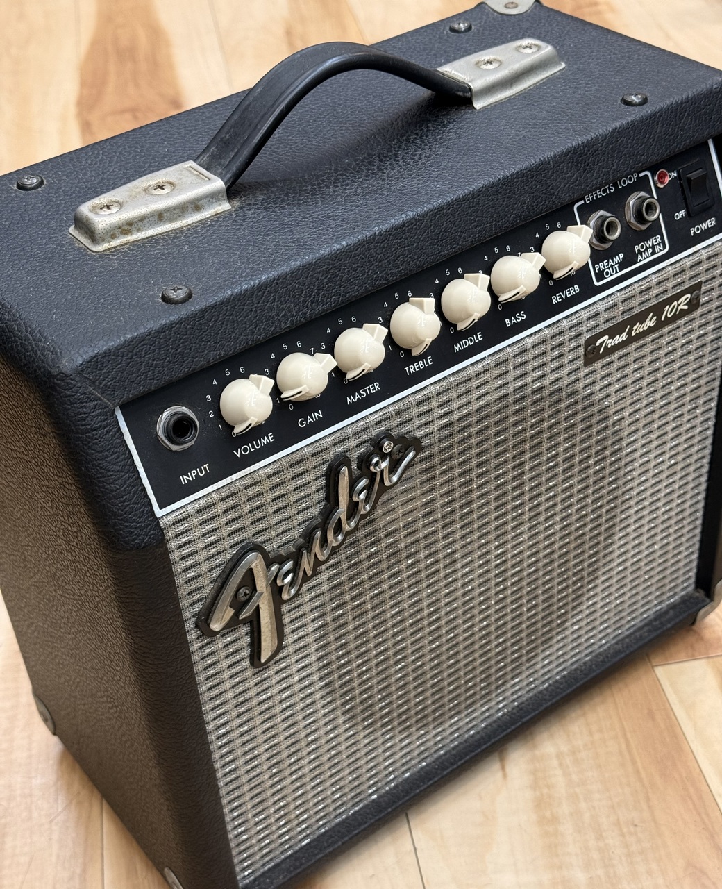 FENDER JAPAN TRADTUBE 10R ギターアンプ 真空管