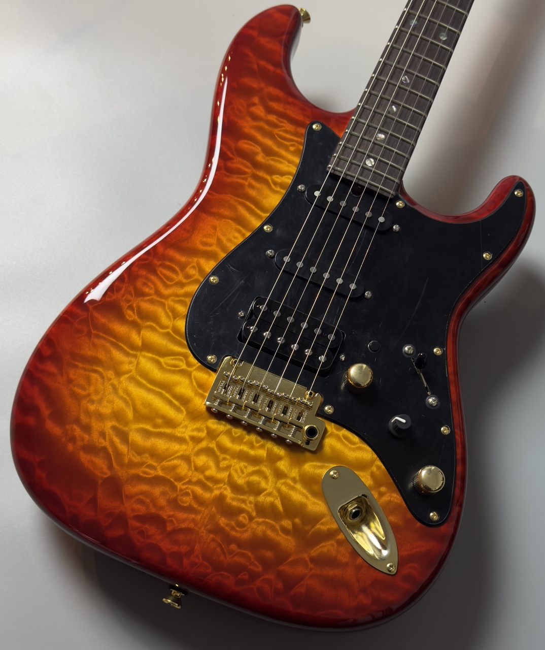 James Tyler Japan JP L.A. Studio Classic -Cherry Sunburst- #J25097
