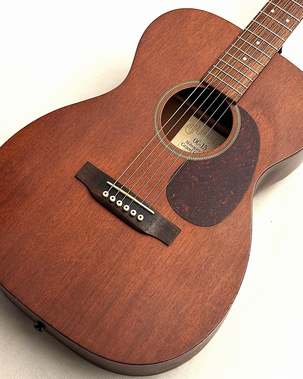 Martin 【1999年製USED】 00-15 Mahogany Top 【すっきりとした扱い