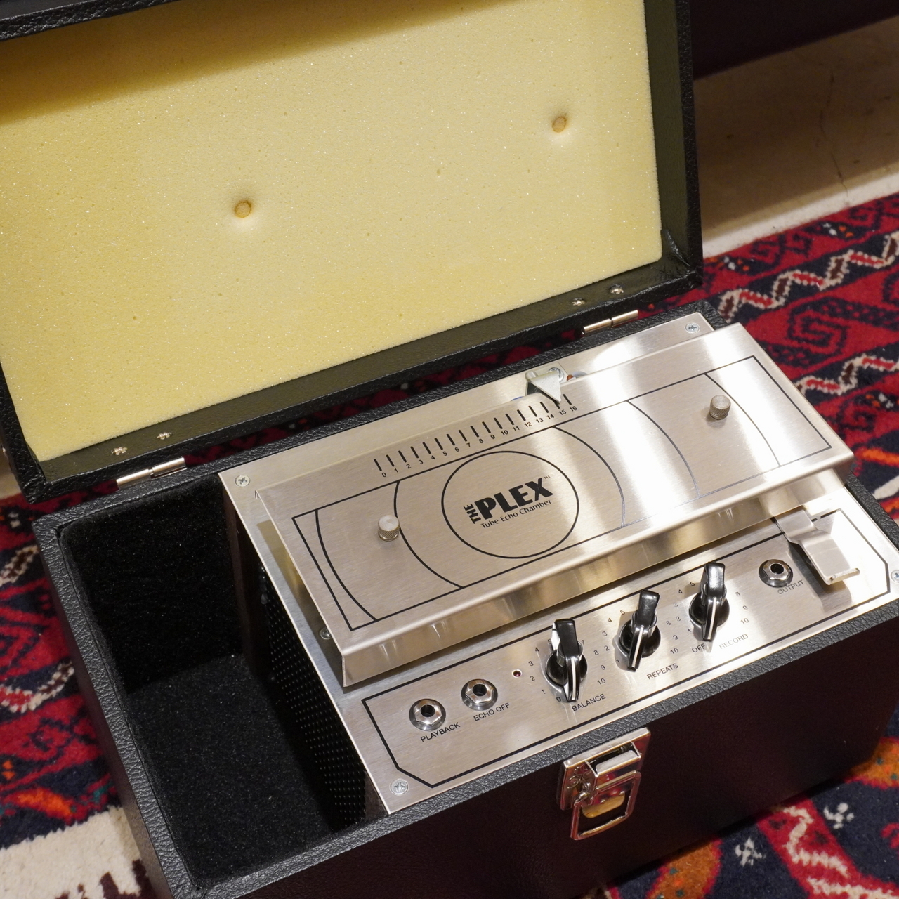 The Plex TP-100 Tube tape echo chamber（中古）【楽器検索