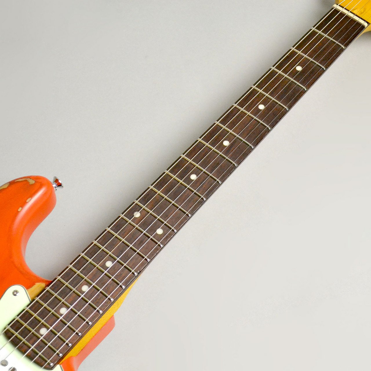 Swing Guiter Technology のエレキギターです。