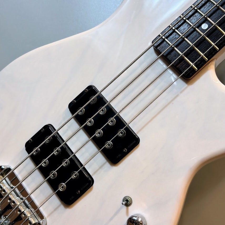 G&L 【中古】 PRM L-2000 エレキベース 日本製 Premium フジゲン 白
