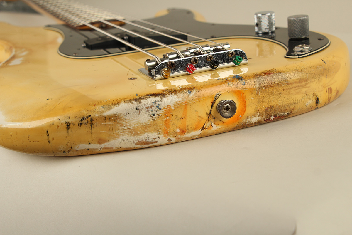 Fender 1978 Precision Bass White（ビンテージ）【楽器検索