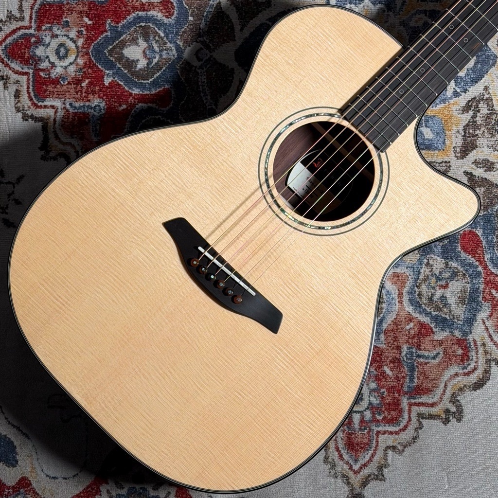 ギター Furch omc sr FURCH RED OMc-SR ANTHEM, ORCHESTRA MODEL CUTAWAY - On Sale at