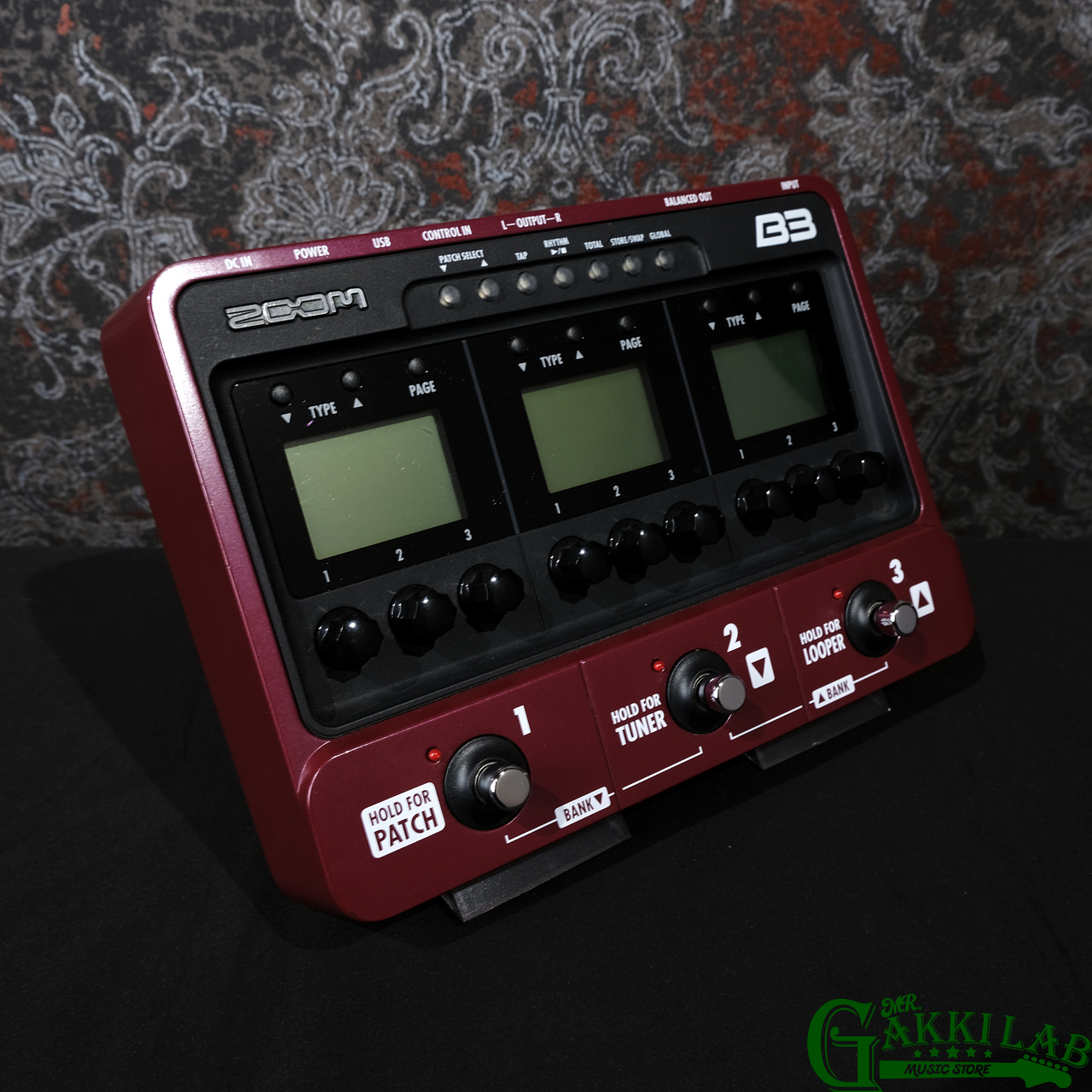 Zoom B3 ベースエフェクター　プリアンプ B3 Bass Effects & Amp Simulator Pedal | Zoom