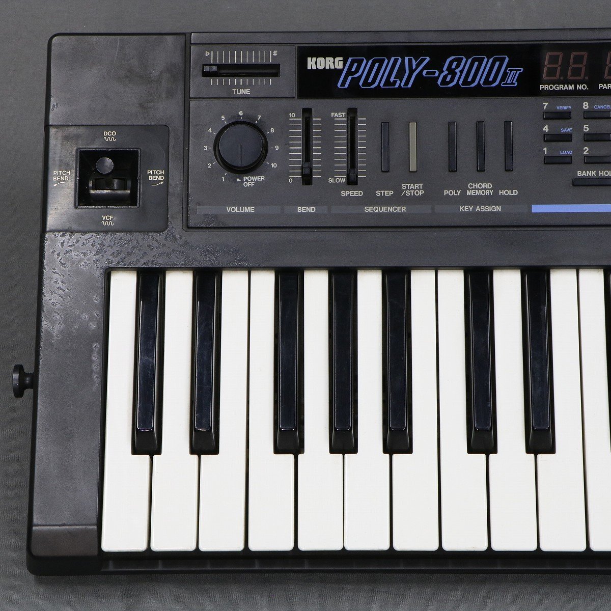 KOLG POLY-800 Ⅱ レトロなシンセサイザー KORG POLY-800 II 動作確認済み(KORG POLY-800 シンセサイザー