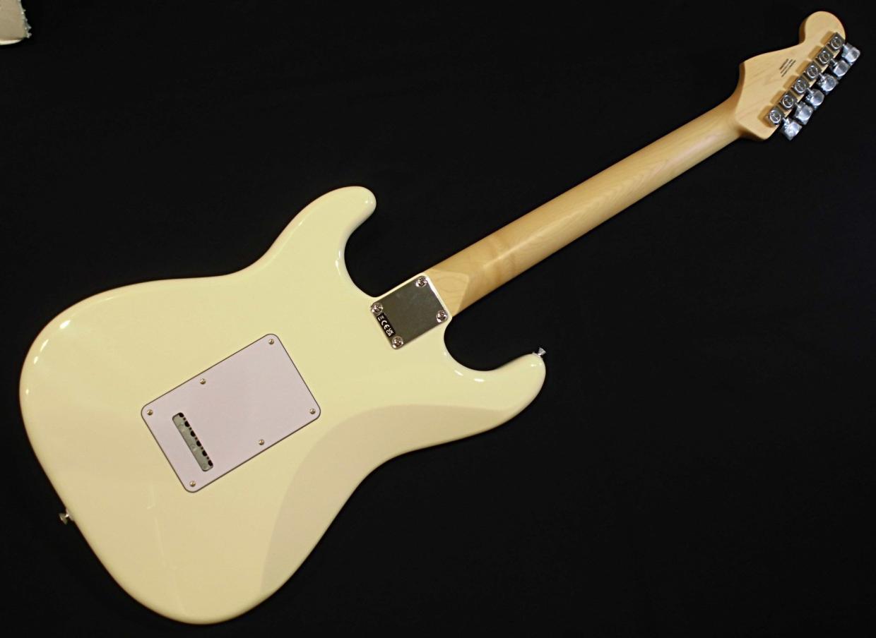 Fender Standard Stratocaster Olympic White / Maple 【現物画像