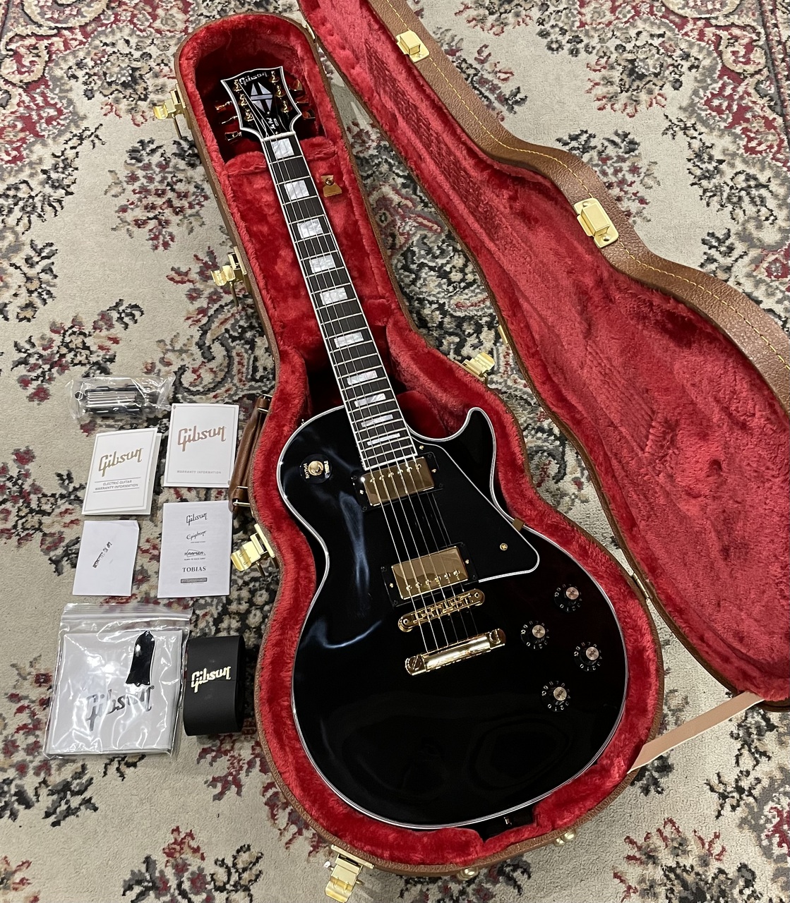 Gibson 【軽量、良バランス個体!】 Les Paul Custom 70s Ebony Gloss