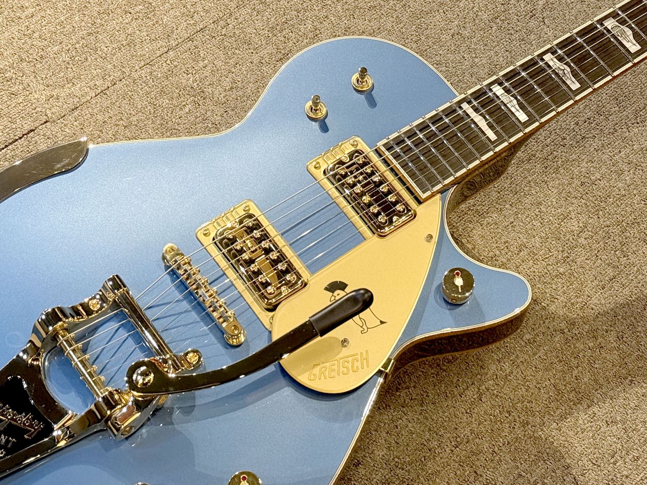 Gretsch G6134T-KWP-KDFSR Kenny Wild Penguin (Polu Kalani Blue)（B