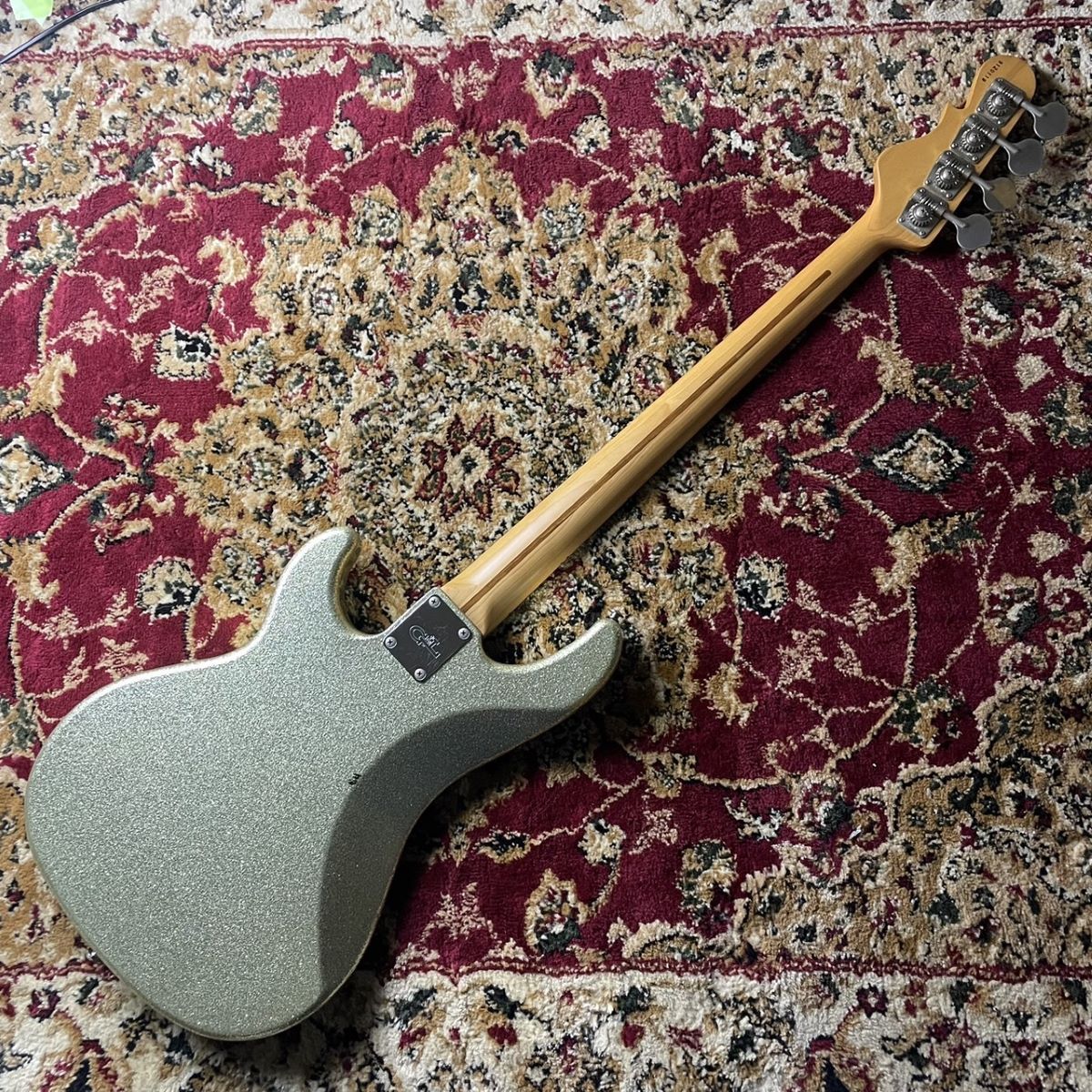 人気の春夏 【美品】G&L g&l SB-2 ベース Silver Flake 日本製 ベース