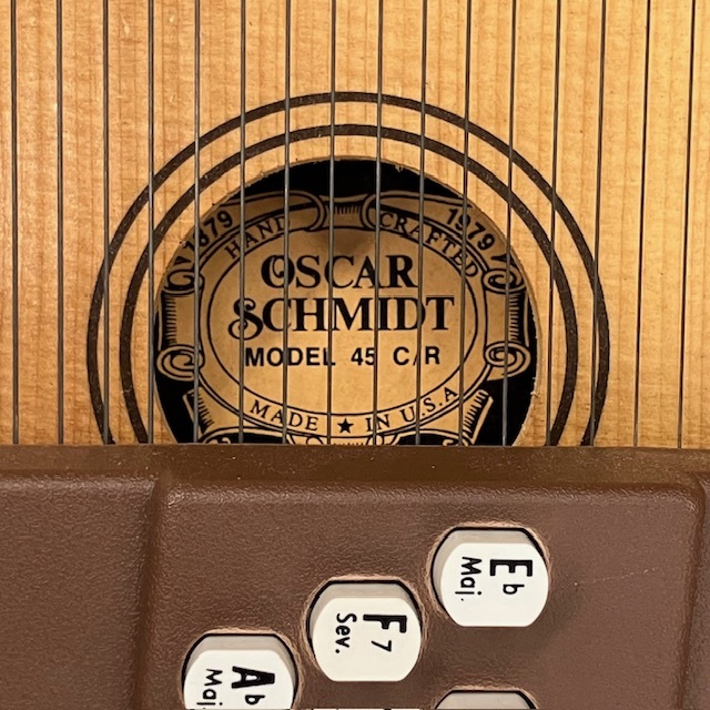 【美品】oscar schmidt 45 C/R オートハープ ケース付き Oscar schmidt 45 C/R オートハープ ケース付き Oscar Scmidt Auto