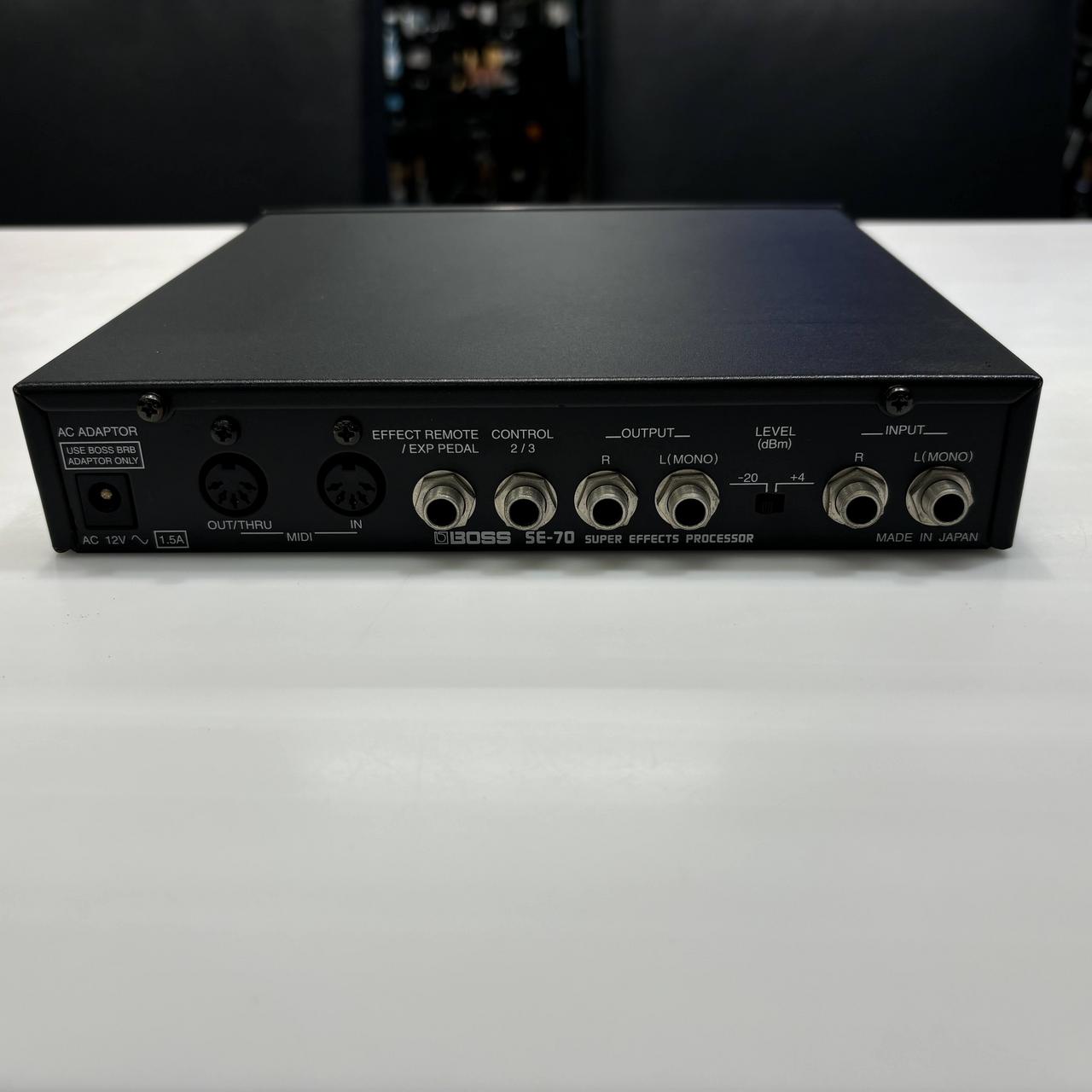 【極美品】BOSS スーパーエフェクトプロセッサー SE-70 エフェクター BOSS SE-70（SN：BH66320）【現物画像】（中古/送料無料）【楽器検索