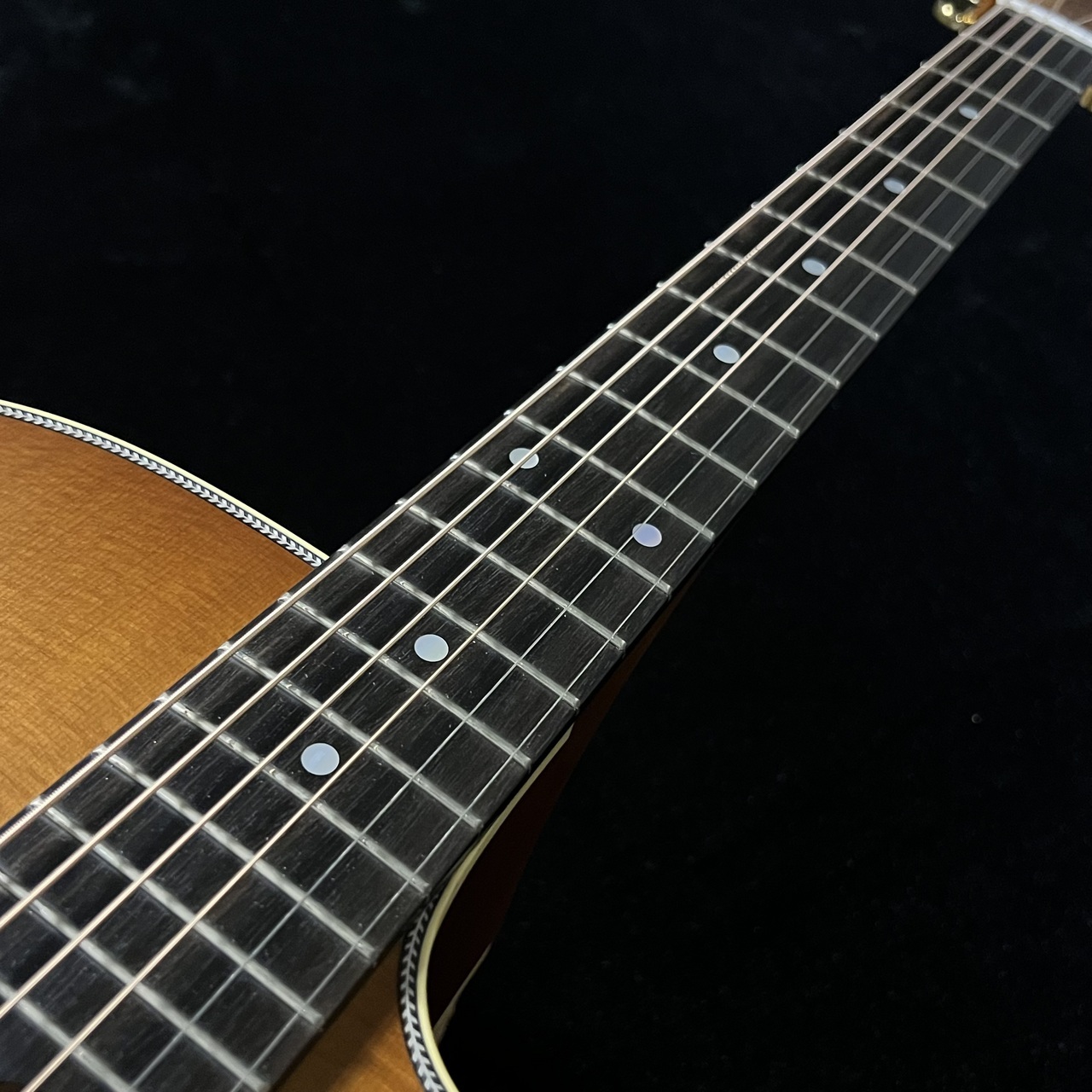 EBG808C NASHVILLE | Maton Guitars Japan