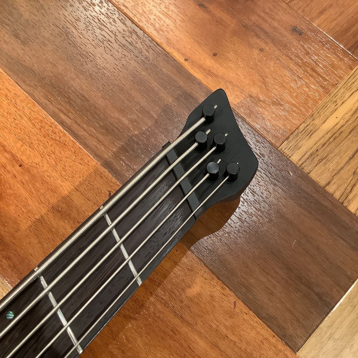 Ibanez EHB1135MS SKL ヘッドレス ファンドフレット エレキベース 島村