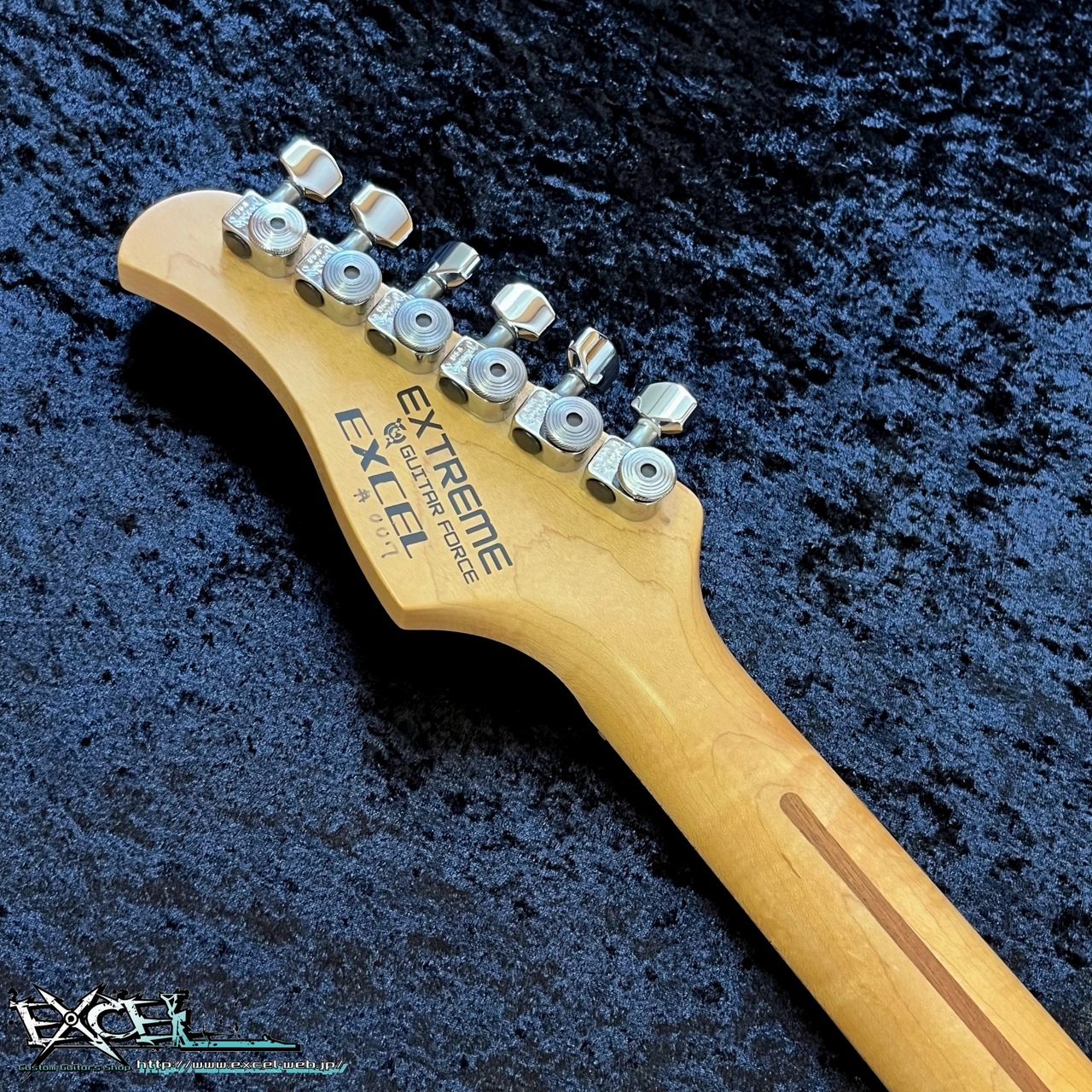 AIRCRAFT 「AC-7」ワンオフ品 | Zebra-Red & Black | 横山正氏 製作期