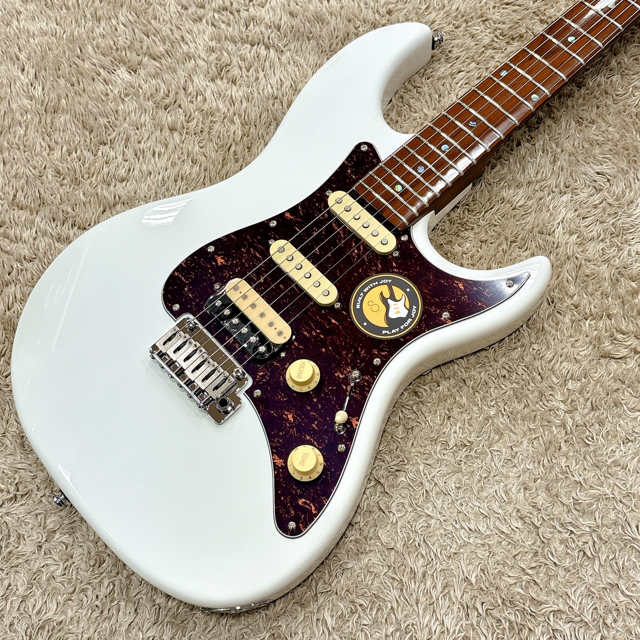 Sire Larry Carlton S7 / AWH (Antique White) 【生産完了品】【ラリー