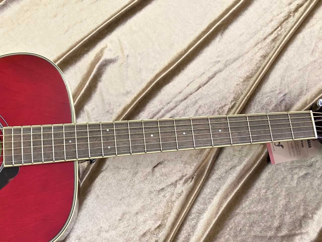 YAMAHA FS820 RR (Ruby Red)（新品）【楽器検索デジマート】