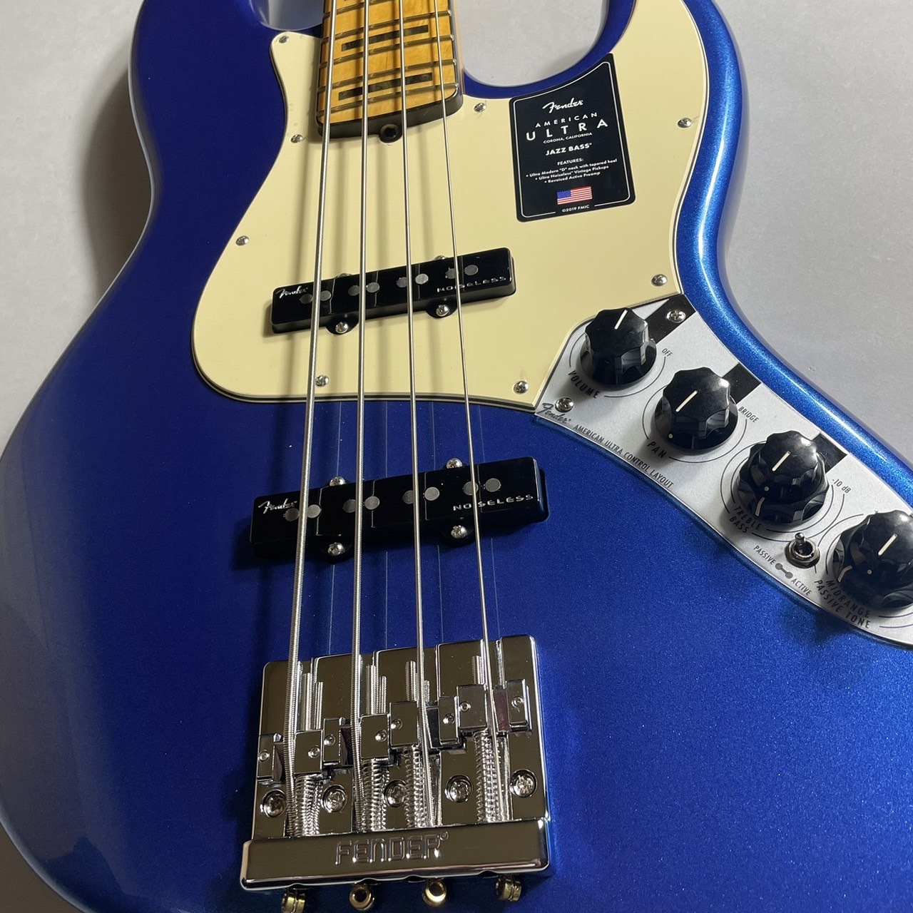 Fender (フェンダー)American Ultra Jazz Bass Maple Fingerboard