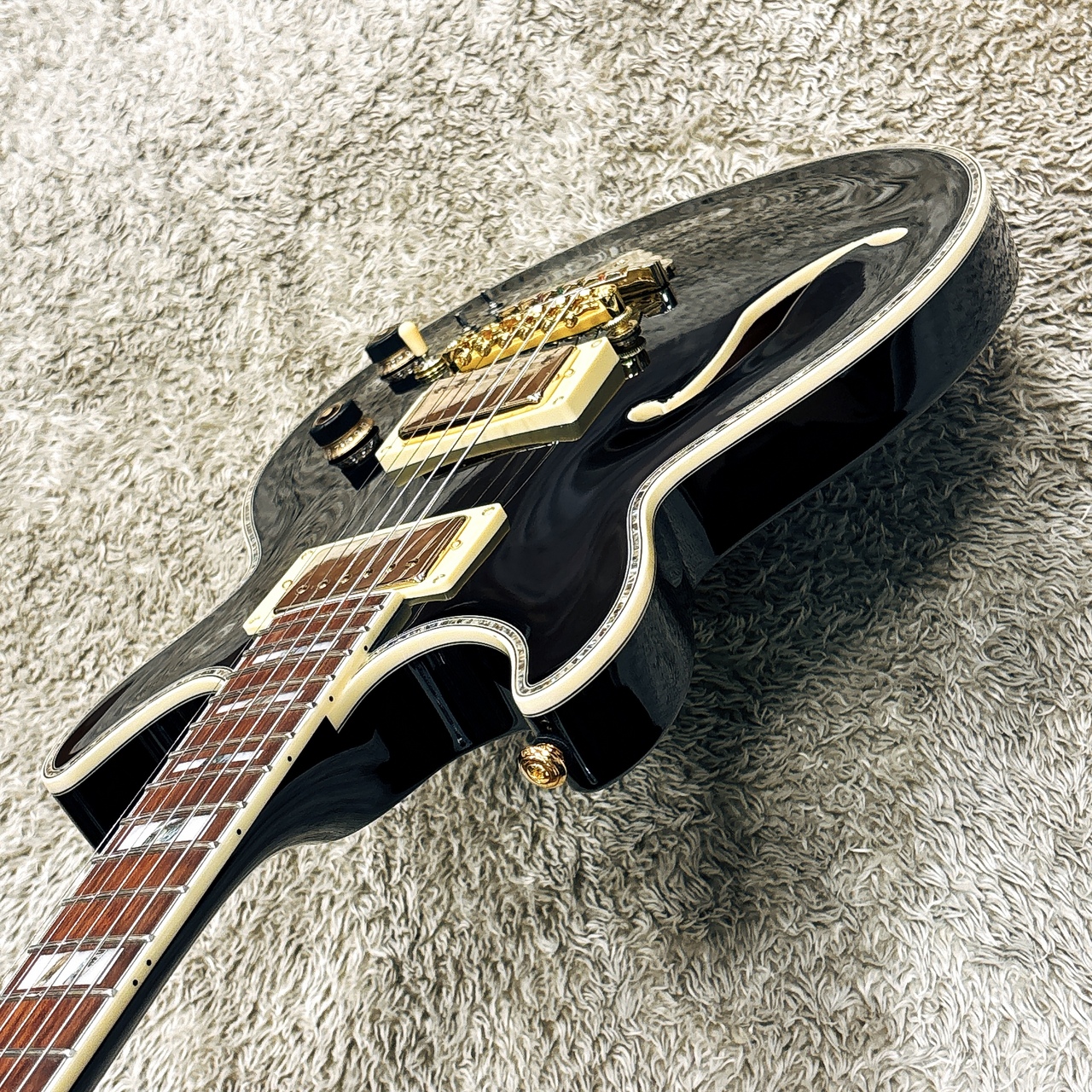 Ibanez AR520H-BK (Black)【チェンバードボディ】 【SPOT品】【特価