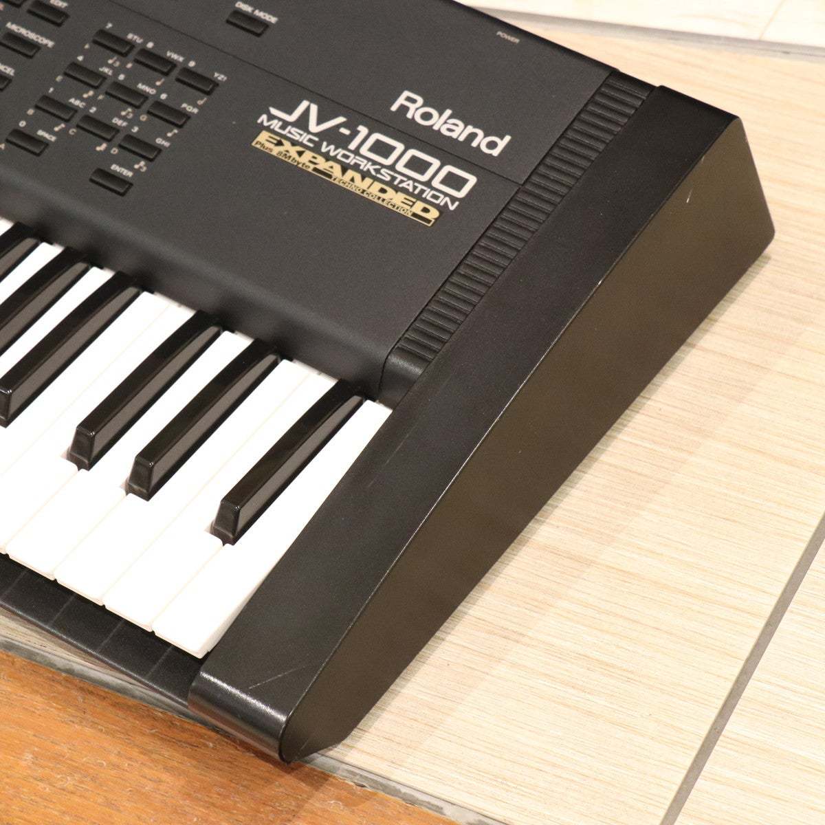 Roland JV-1000 【梅田店】（中古/送料無料）【楽器検索デジマート】