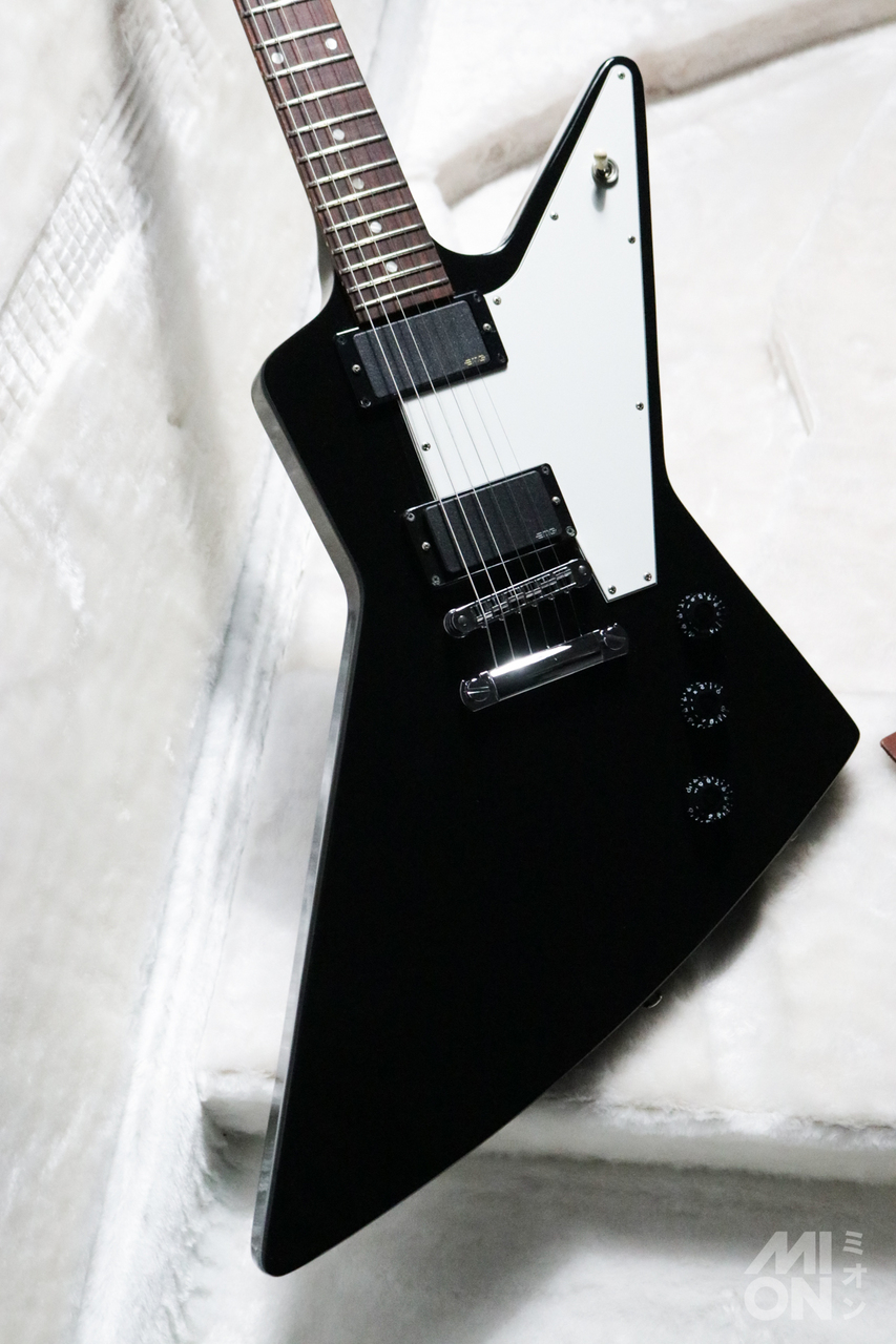 Gibson '76 Explorer 2012 Ebony w/ EMG 81 & 85 Pickups（中古