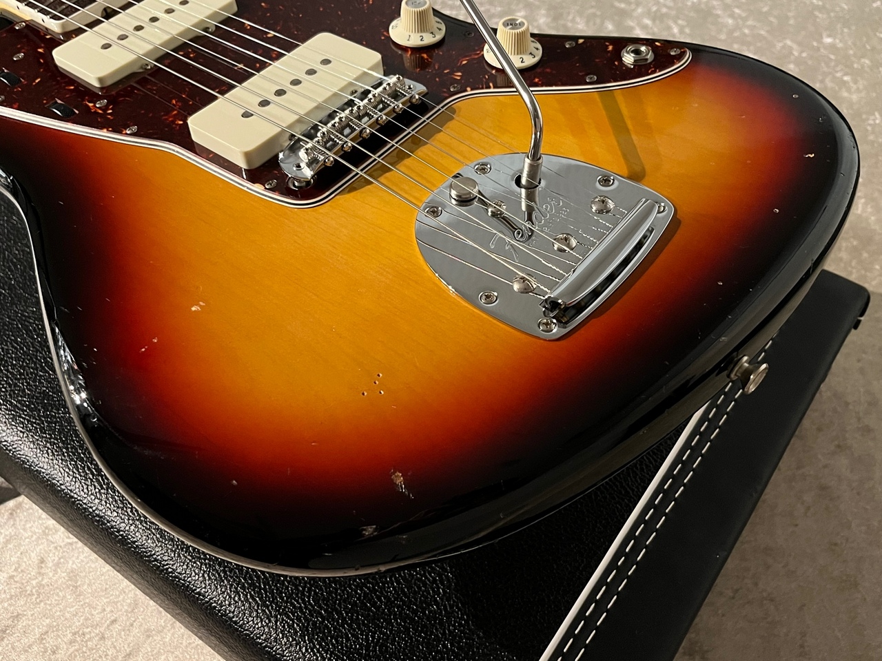 Fender American Vintage 65 Jazzmaster 3-Colors-Sunburst フェンダー