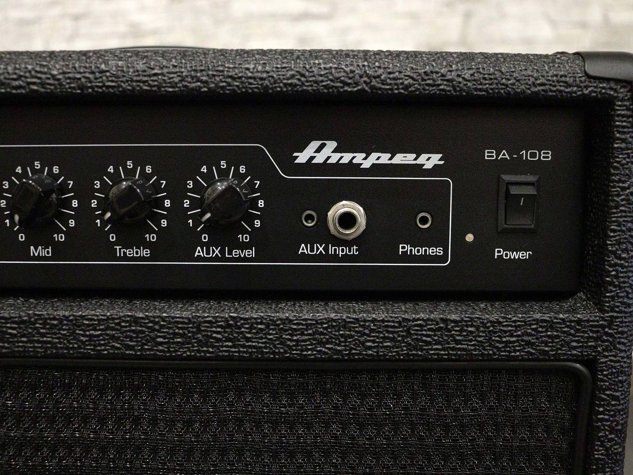Ampeg BA-108 V2（中古）【楽器検索デジマート】