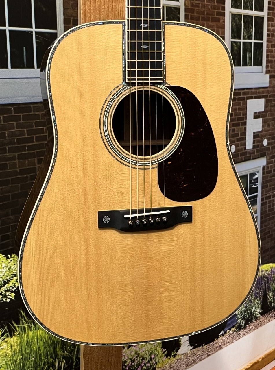 【最安値‼️】Martin D-42 ミレニアム2000年【美品】　激鳴り 最安値‼️】Martin D-42 ミレニアム2000年【美品】 激鳴り