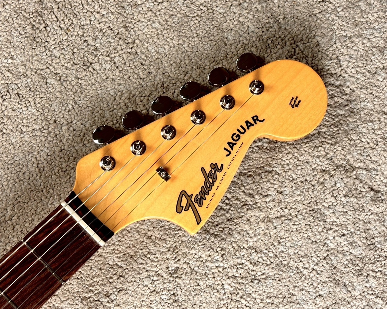 Fender Made in Japan Traditional 60s Jaguar -3 Tone Sunburst 