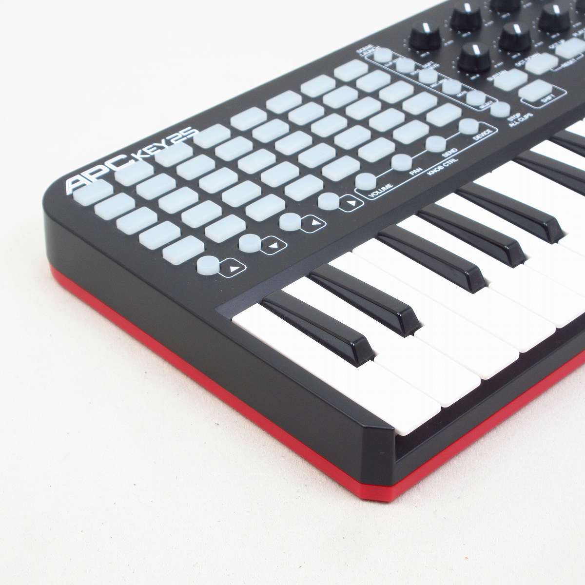 AKAI APC KEY 25 MIDIコントローラー 【横浜店】（中古）【楽器検索