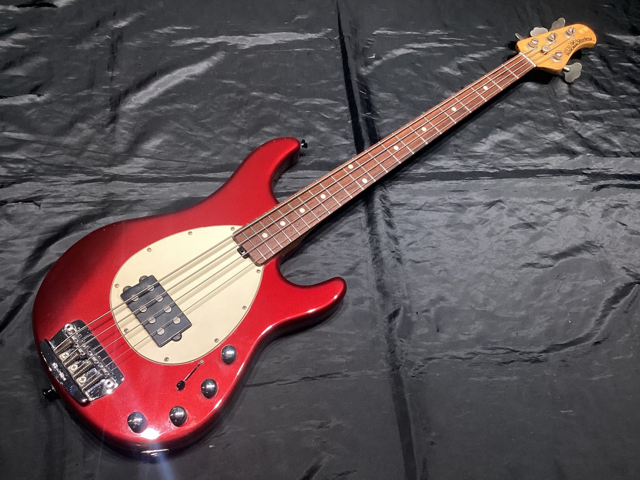 MUSICMAN Sterling 1998年USA製 MUSICMAN Sterling 1998年USA製 Musicman Sterling 1998 Made In