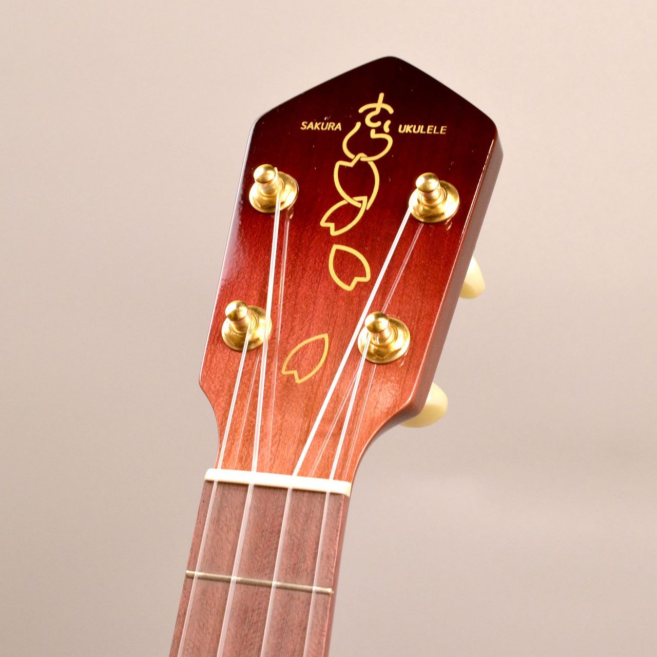 さくらこキッシュ SAKURA UKULELE SUC2-SAKURA 金箔 #228 【信州産／コンサート
