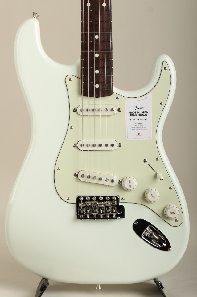 Fender CF-60 (管理サナ) Fender CF-60 (管理サナ) Fender CF-60 - Natural Reviews