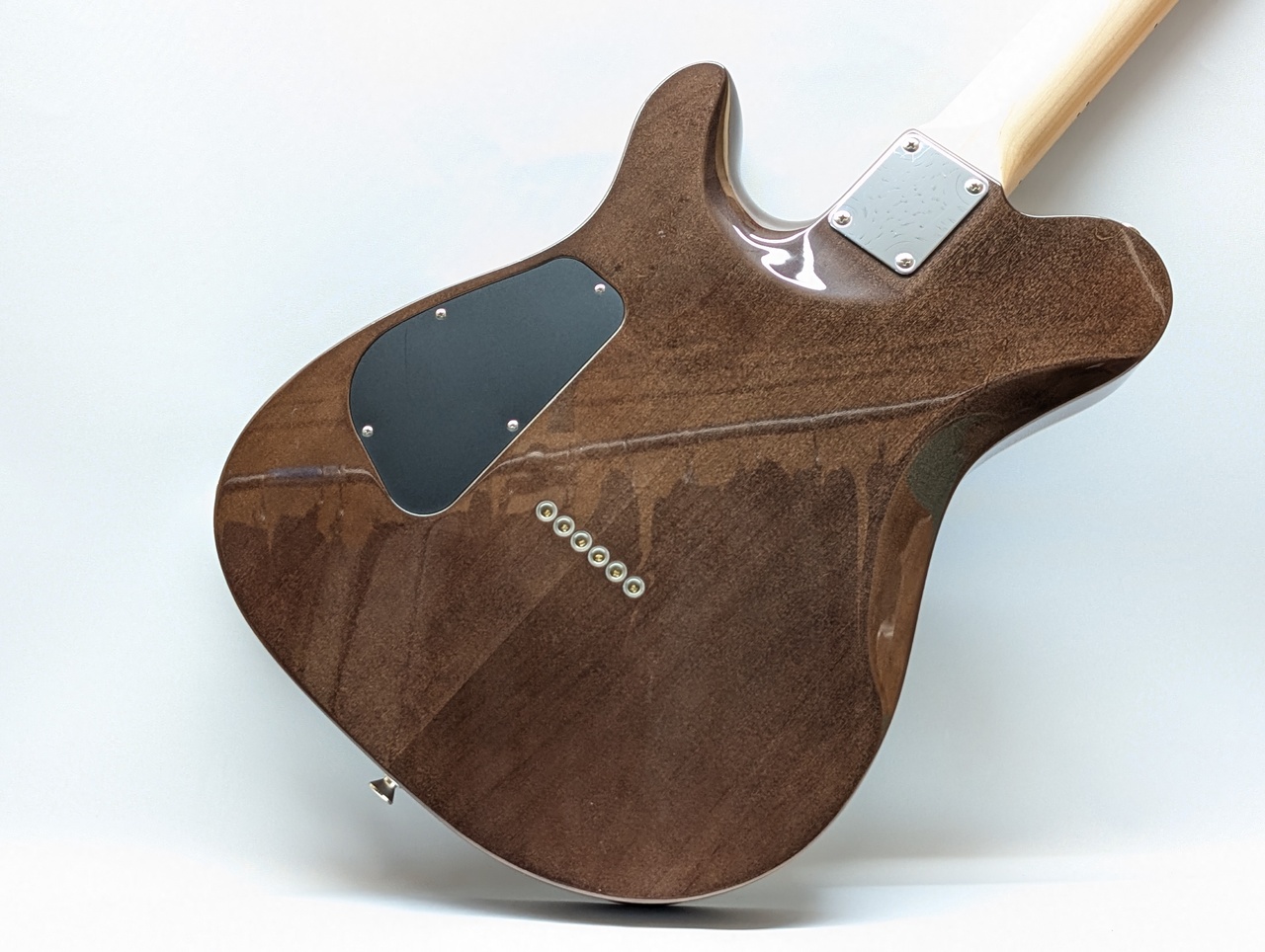 Addictone Custom Guitars ARENA ECHO Walnut（中古/送料無料）【楽器