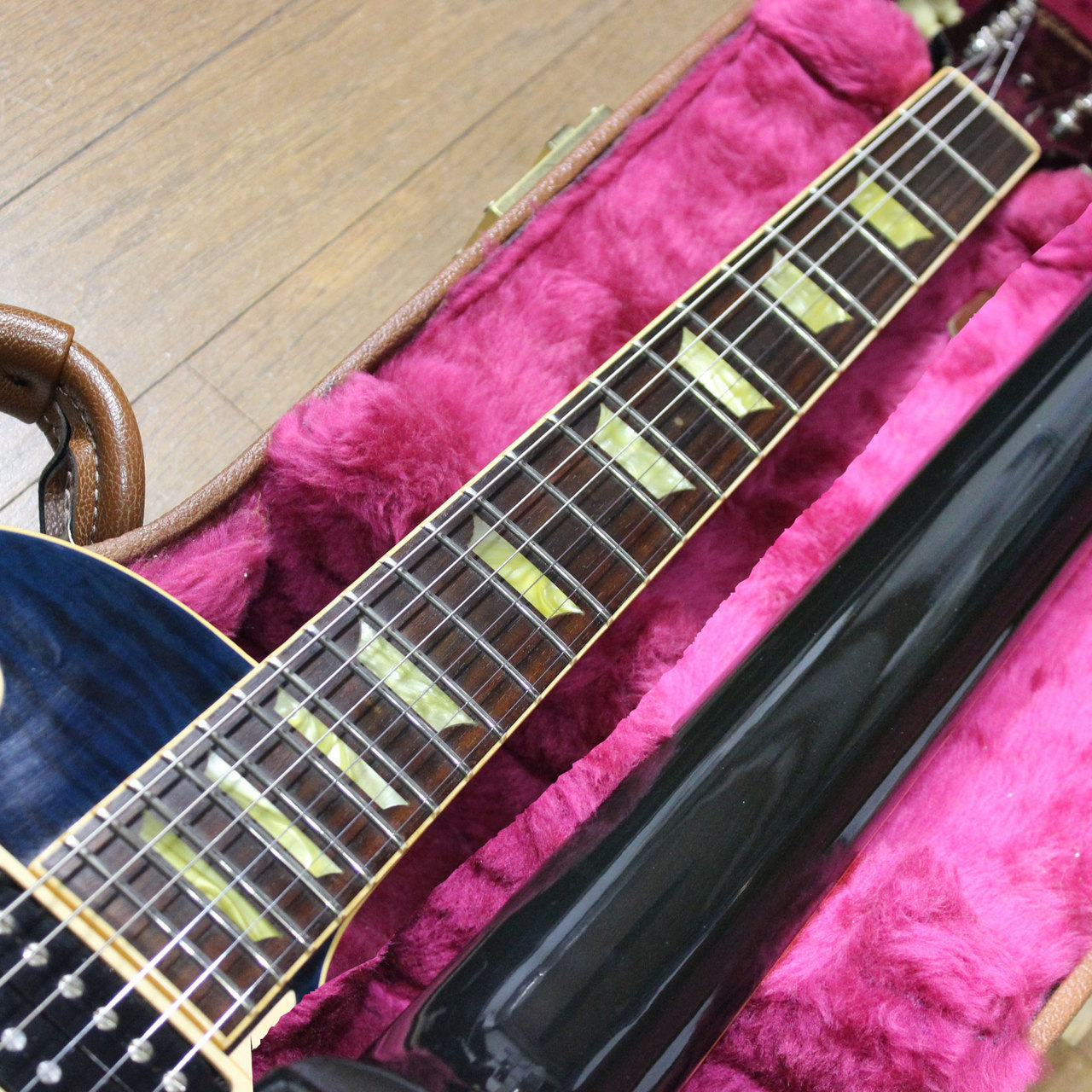 Gibson Les Paul Classic Plus Manhattan Midnightレスポール