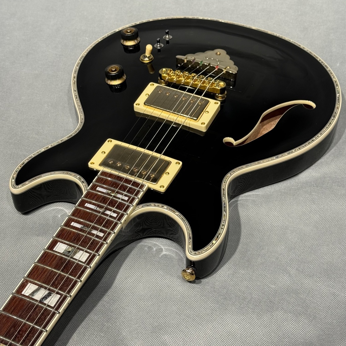 Ibanez AR520H BK Black（新品特価）【楽器検索デジマート】