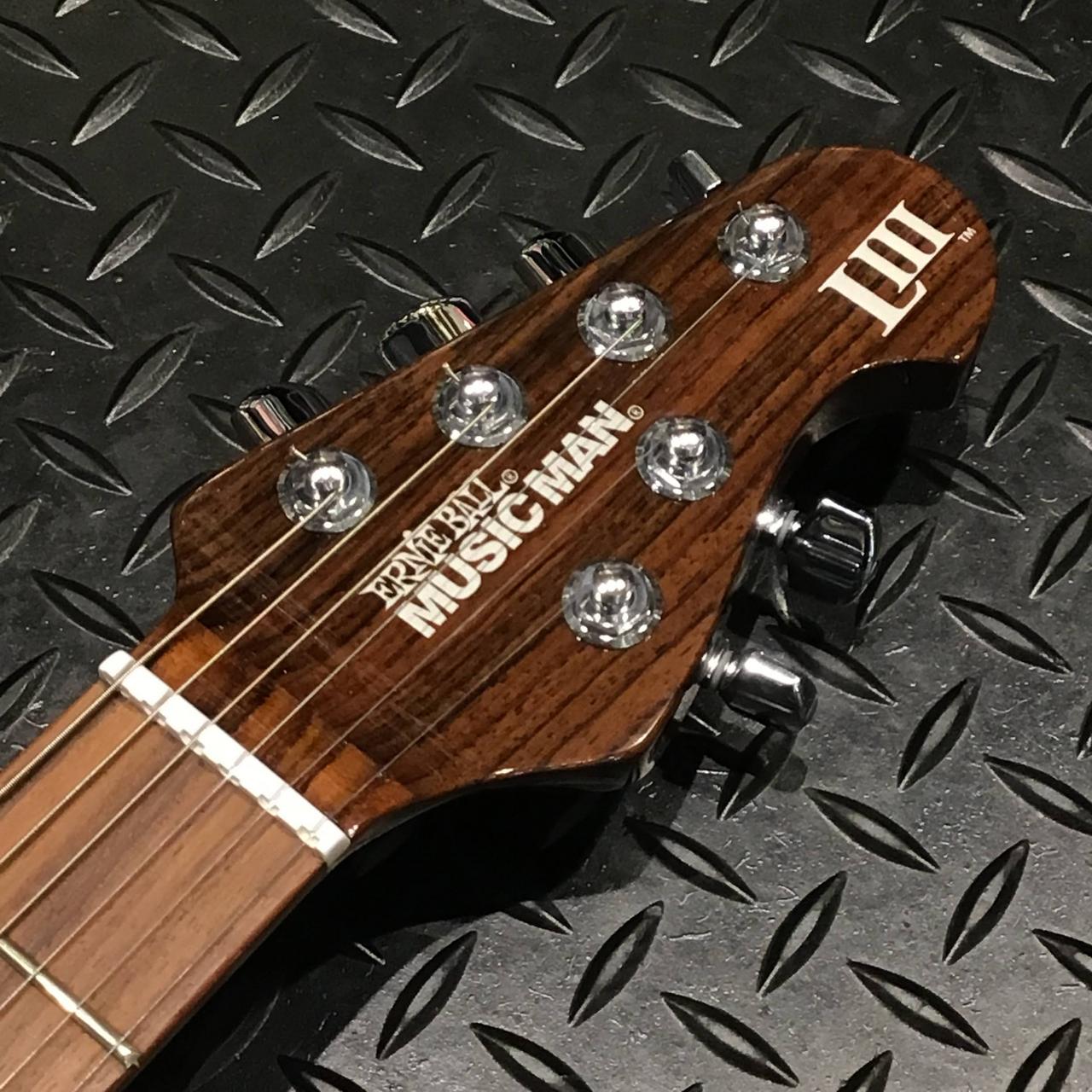 Ernie Ball Music Man Luke Ⅲ 美品コンディション Ernie Ball Music Man Luke Ⅲ 美品コンディション