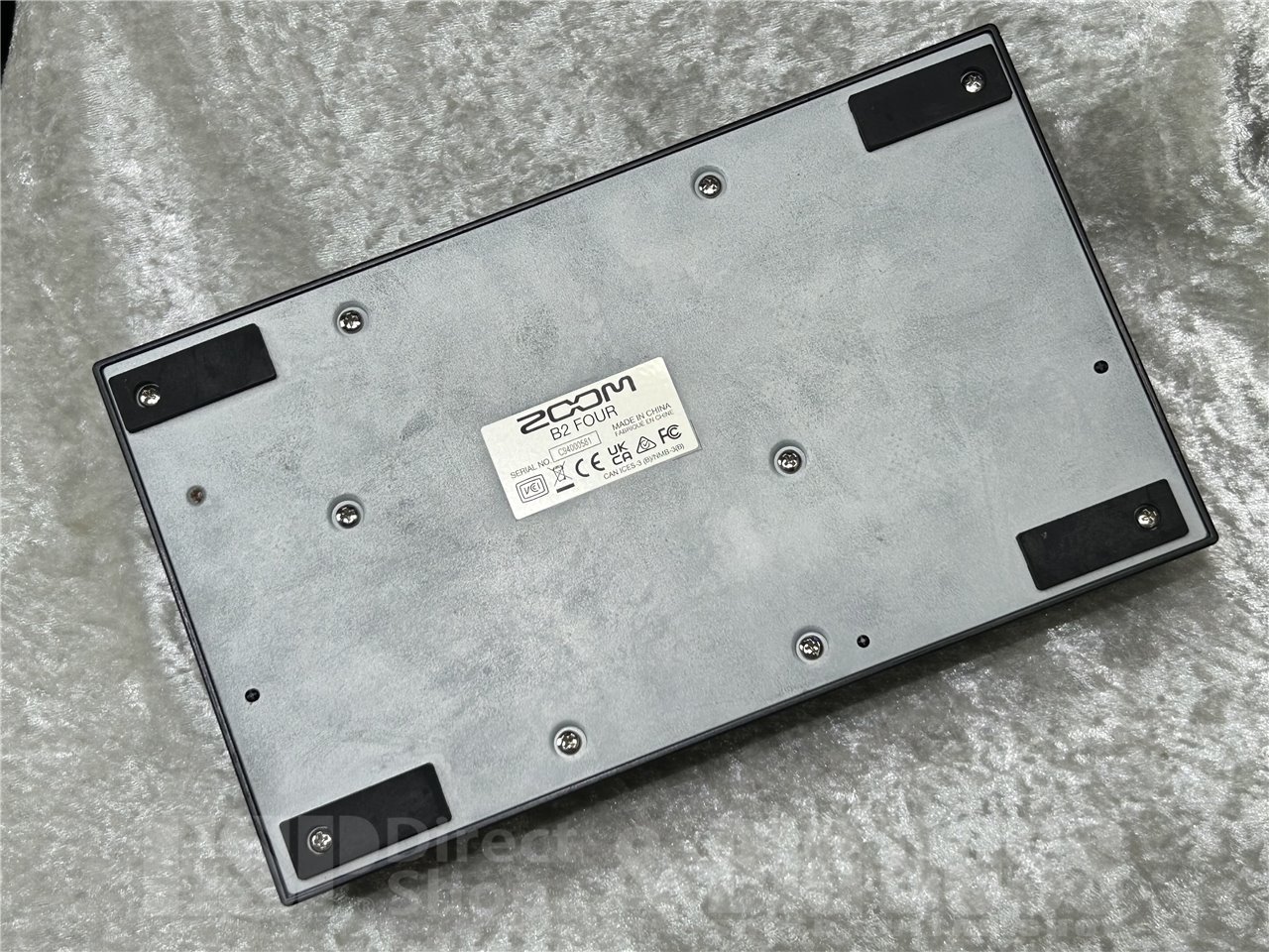 ZOOM B2 FOUR（中古）【楽器検索デジマート】