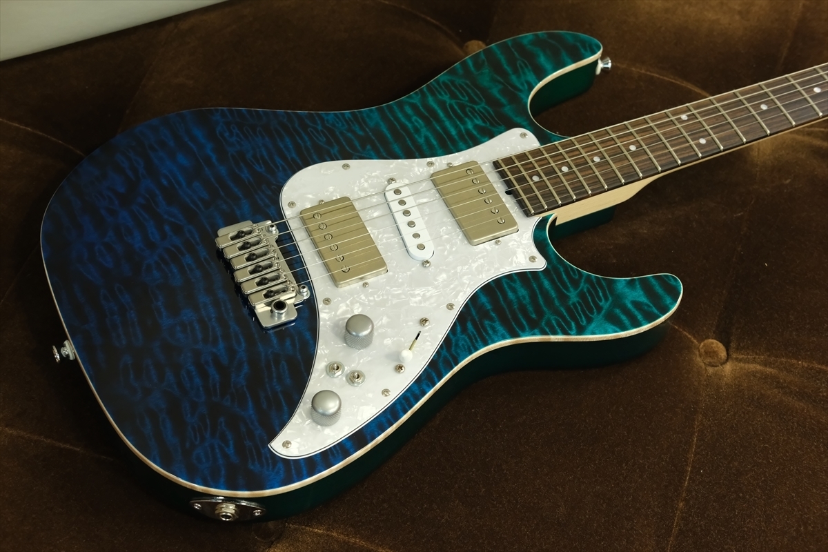 Varita Soltar Standard 5053 Quilt Top / Mysterious Blue（新品/送料