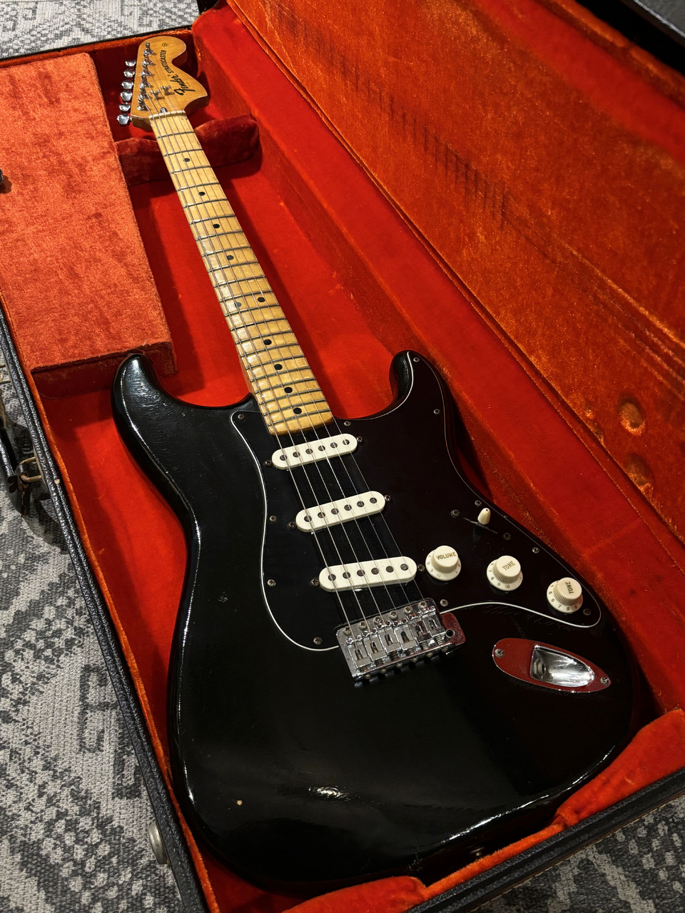 Fender 1976 Stratocaster Black / Maple（ビンテージ）【楽器