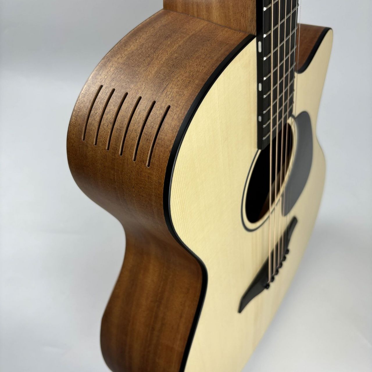 Furch VioletDLX Gc-EMa2026 アコースティックギター（新品/送料無料