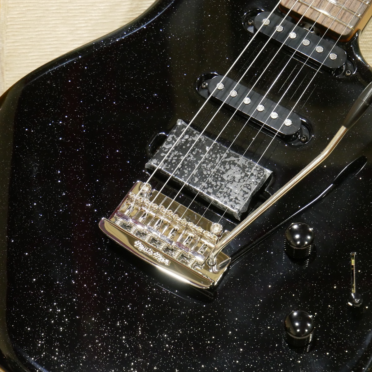 MUSIC MAN Luke 4 HSS Black Sparkle （新品/送料無料）【楽器検索