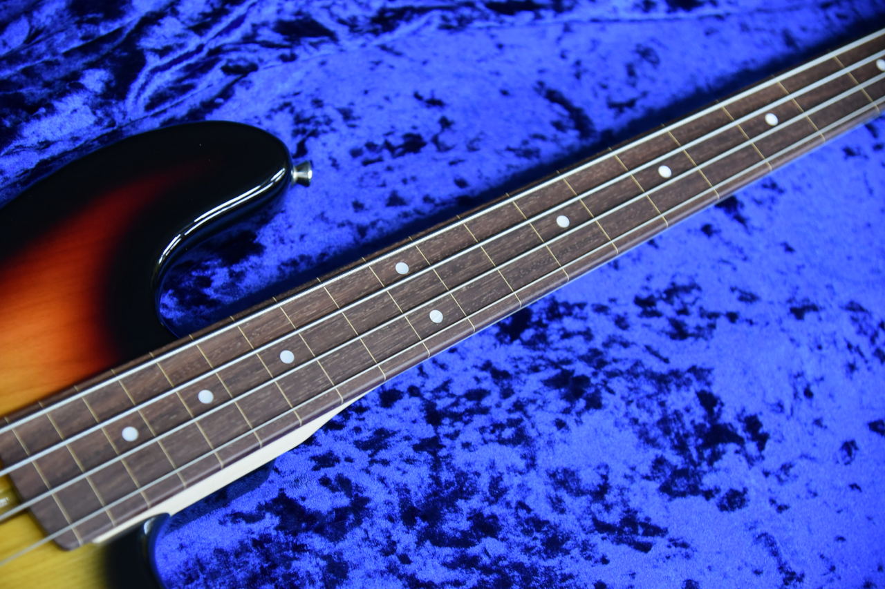 Bacchus BJB-1R FL 3TS フレットレスベース（新品特価）【楽器検索