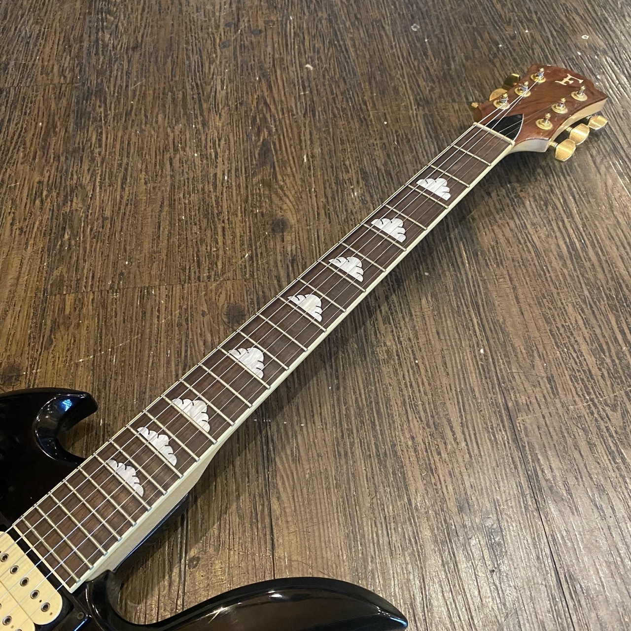 ギター FERNANDES MG-80X hide The Fernandes MG80X !! Mockingbird Style Signature guitar of