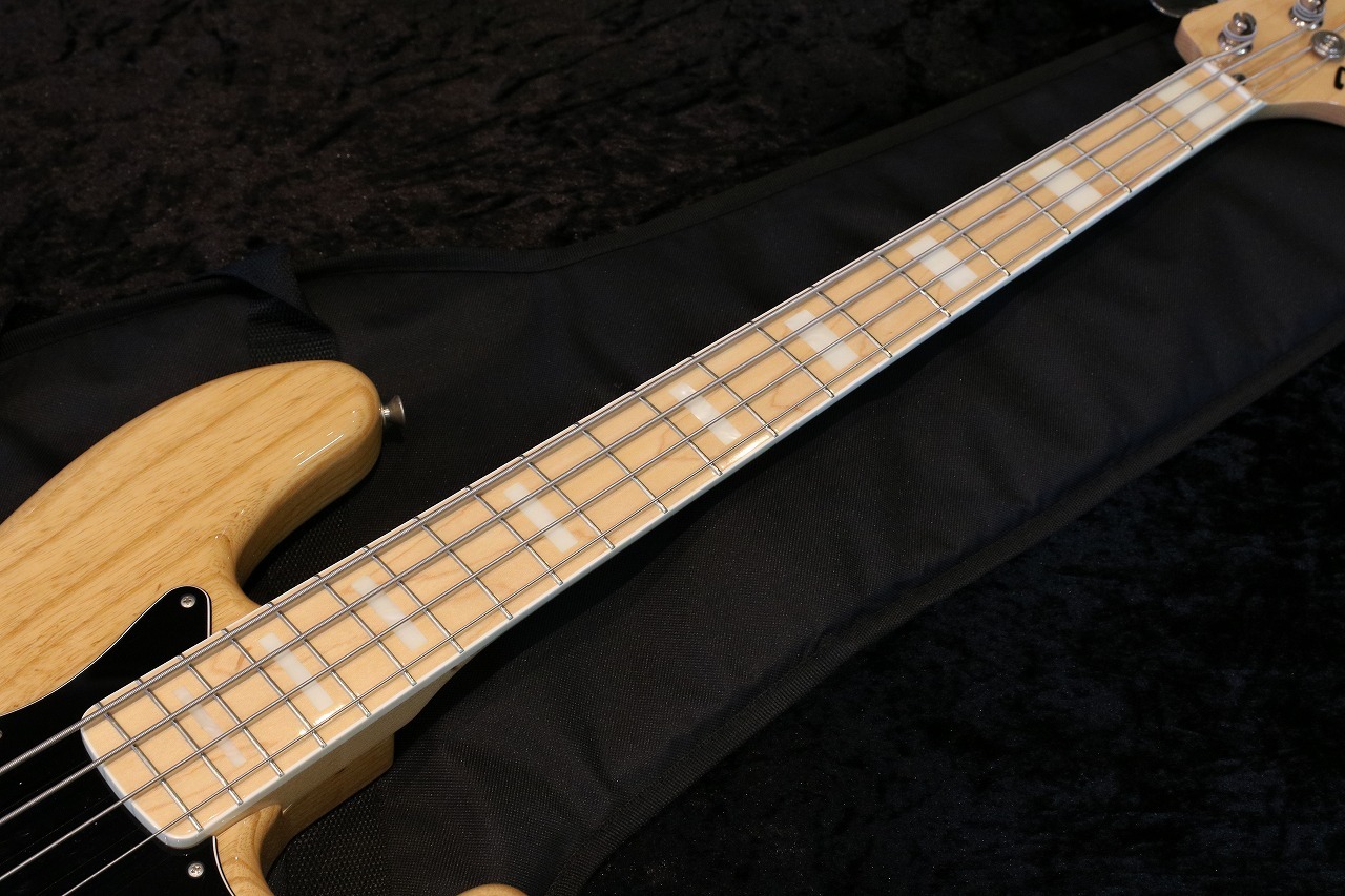 Conrad？　ビンテージ　エレキベース　日本製　音出しOK　そこそこ美中古品 Conrad？ ビンテージ エレキベース 日本製 音出しOK そこそこ美