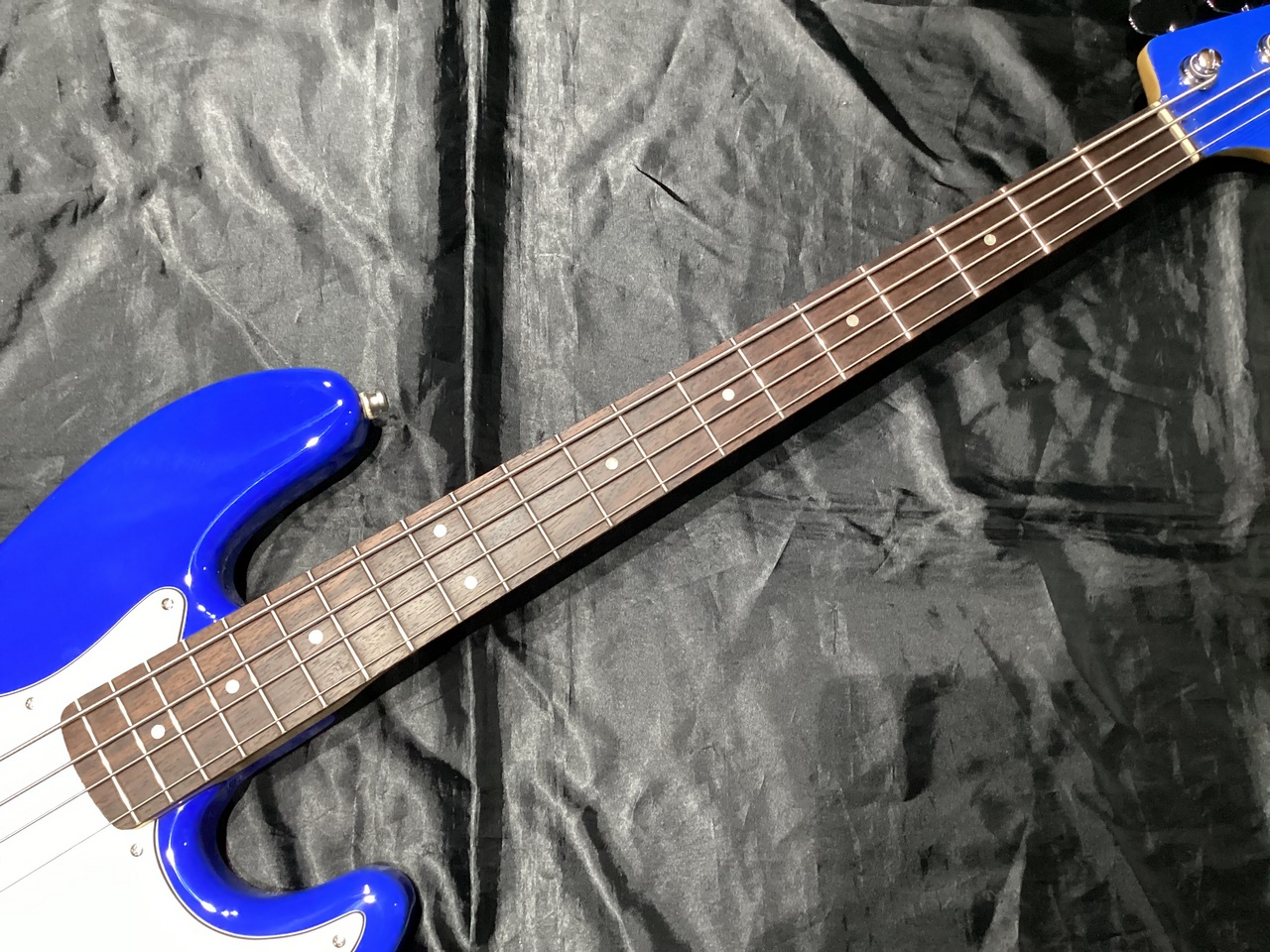 Squier by Fender TOMOMI Jazz Bass（中古）【楽器検索デジマート】